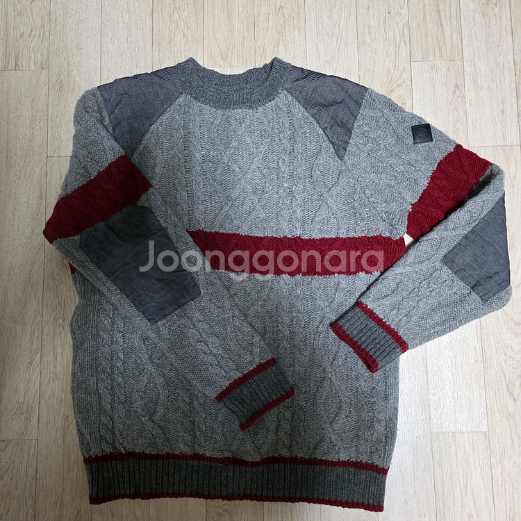 몽클레어 몽클레르 니트 스웨터 사이즈 5 (110사이즈)--0