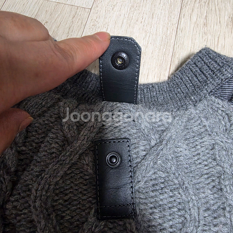 몽클레어 몽클레르 니트 스웨터 사이즈 5 (110사이즈)--4