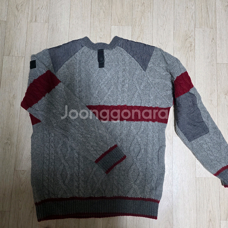 몽클레어 몽클레르 니트 스웨터 사이즈 5 (110사이즈)--2