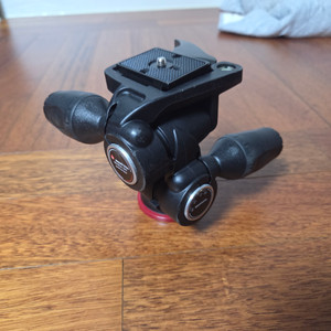 맨프로토 MH804-3W 판매합니다.