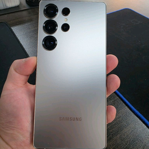 갤럭시S25울트라 256G 무잔상 SSS최상급 중고폰