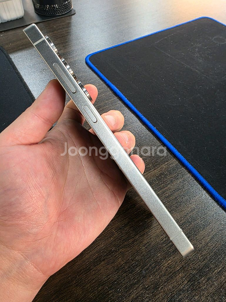 갤럭시S25울트라 256G 무잔상 SSS최상급 중고폰--1