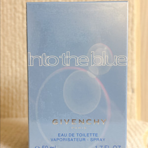미개봉 지방시 인투더블루 50ml