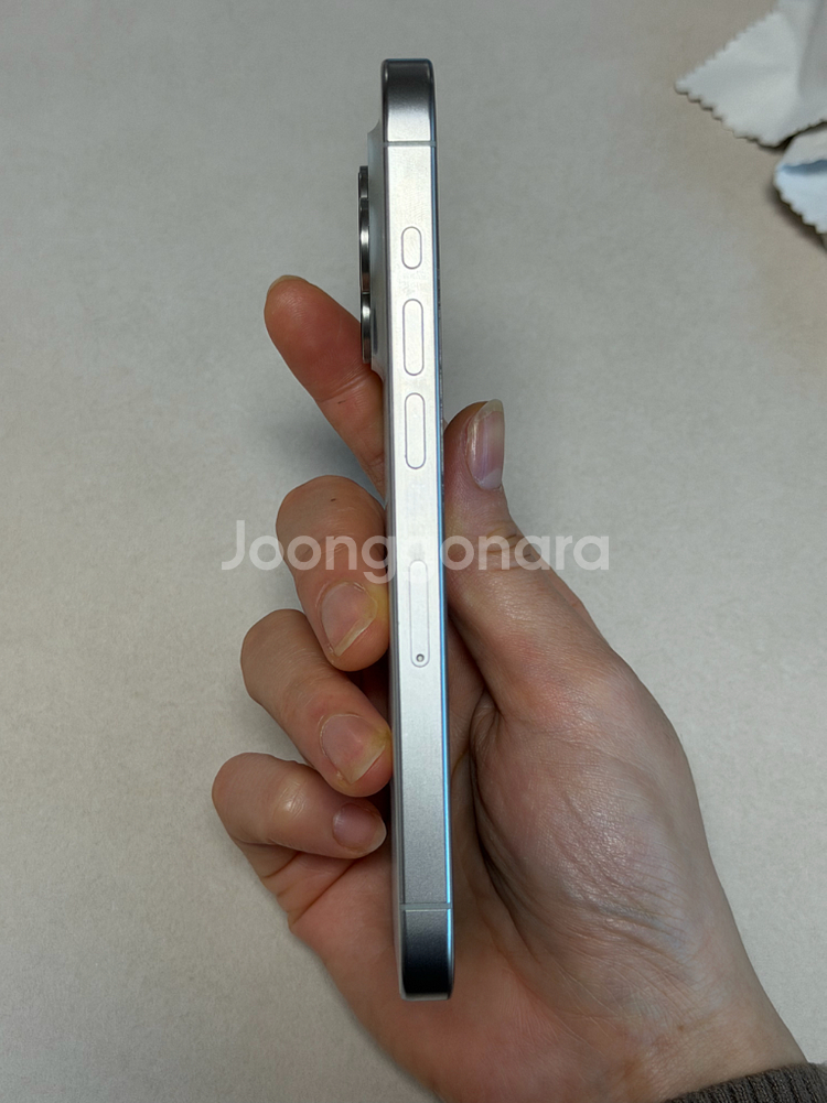 아이폰 15pro 실버 256GB / 케이스 증정 / 배터리 성능 89%--3