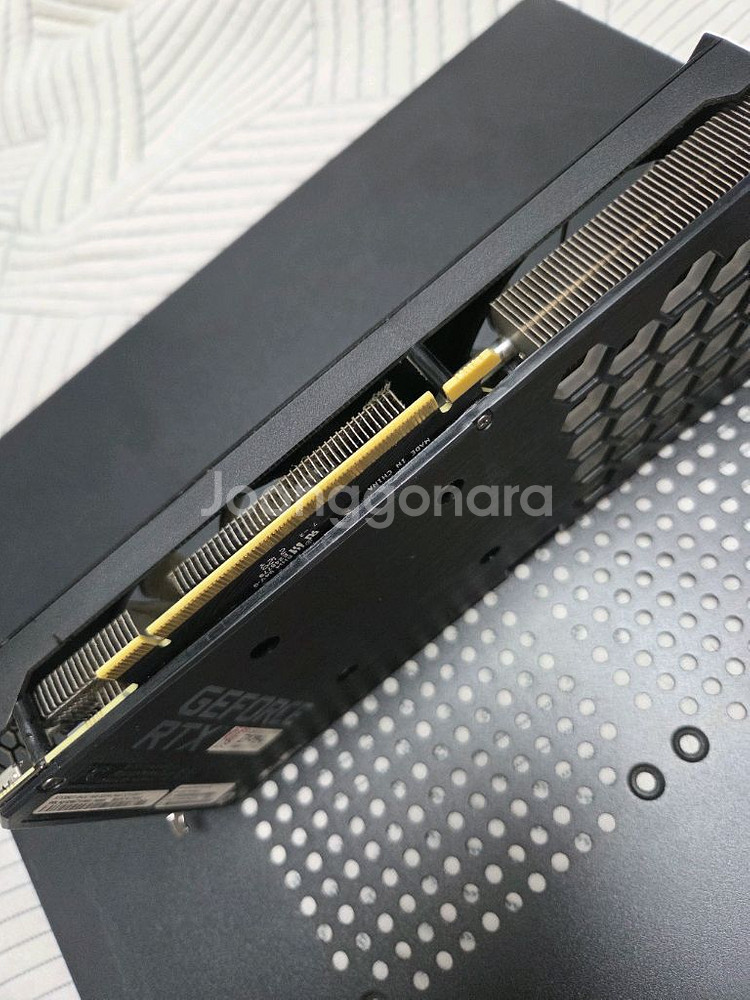 고장난 GeForce RTX 3060Ti 그래픽 카드--5