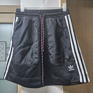 아디다스 3선 스웻 스커트XS