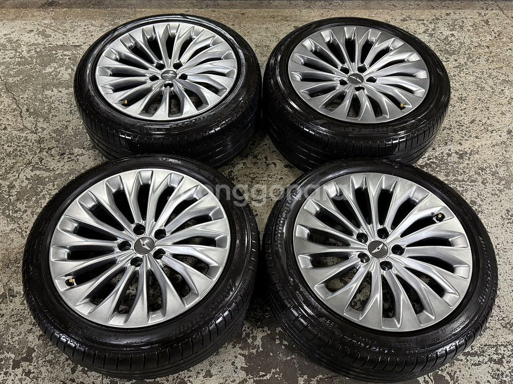 제네시스 EQ900 순정 19인치 휠타이어 판매--0