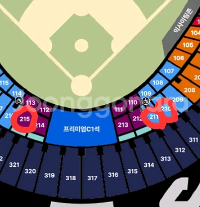 불꽃야구 2025 마지막 / 테이블석 1루 뚜벅뚜벅석 통로 4연석--0