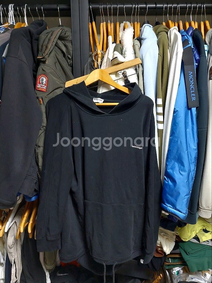 발렌시아가 스몰 로고 블랙 후드티 실측 105-110 백화점판--0