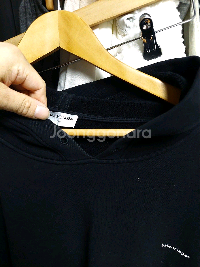 발렌시아가 스몰 로고 블랙 후드티 실측 105-110 백화점판--6
