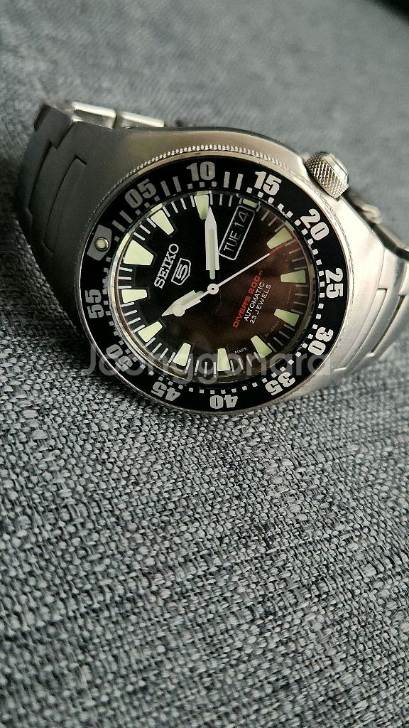 # 세이코 40주년 기념 에디션 리미티드 다이버시계 급--0