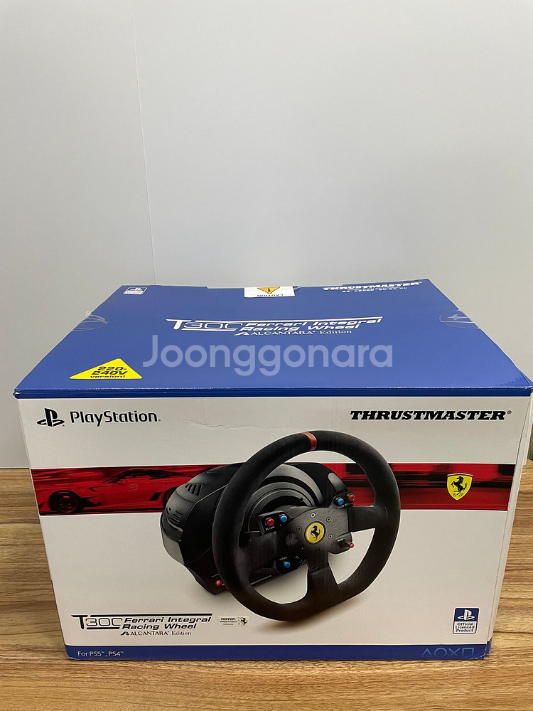 트러스트 마스터 T300RS GT 레이싱 휠 페라리에디션--0