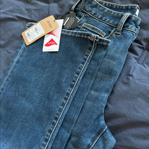 안다르 에어데님 .기모 샤론 ( 26/M)