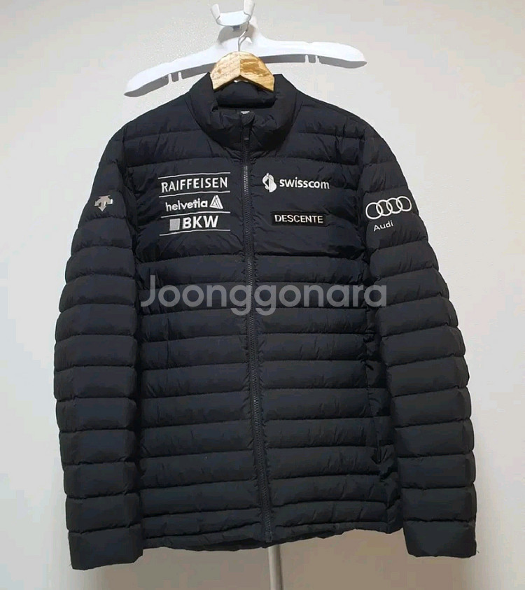 데상트 아우디 스위스스키팀 경량패딩 105사이즈 판매--0