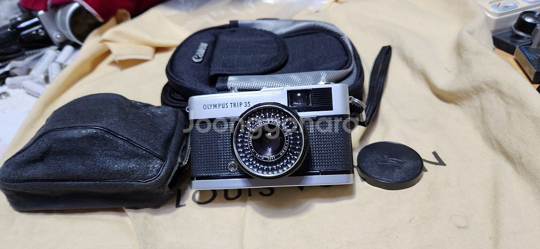 올림푸스트립35(a급), 셀레늄살아있어 노출정상, 카메라가방.--0