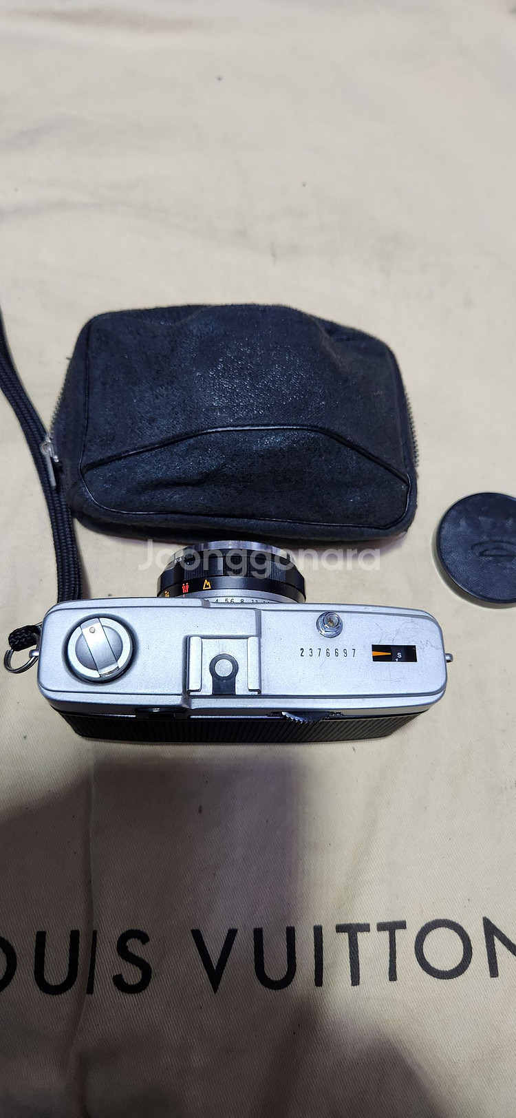 올림푸스트립35(a급), 셀레늄살아있어 노출정상, 카메라가방.--2