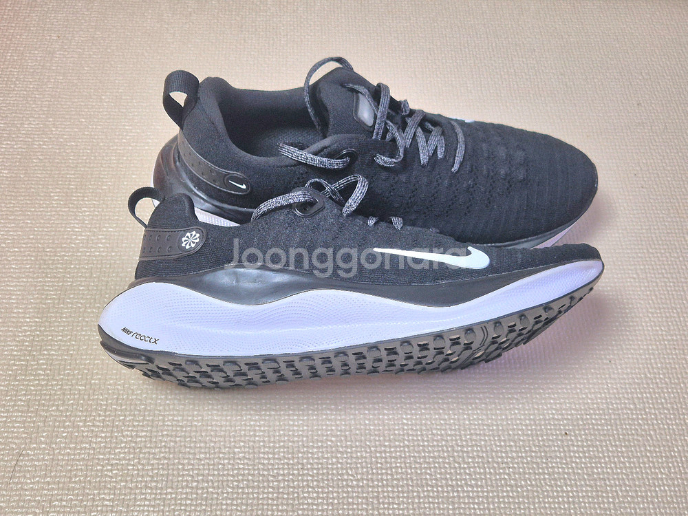 새제품 나이키 인피니티 런4 런닝화(270) 판매--3