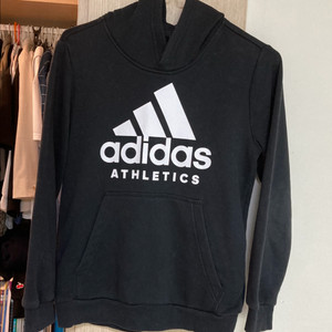 아디다스 블랙 후드티 140