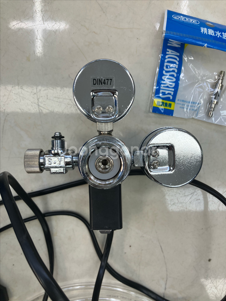 이탄 3.7리터 봄베 혜홍레귤레이터 수초풀셋트--3