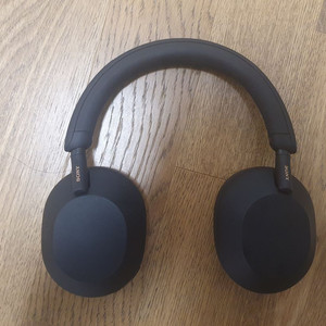 소니 WH-1000XM5 헤드폰