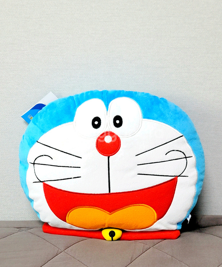 굿즈 및 여러인기 캐릭터 대 중 소 카카오 푸우 도라에몽 피카츄 기타 인형 쿠션 조명 신품 일괄판매--5