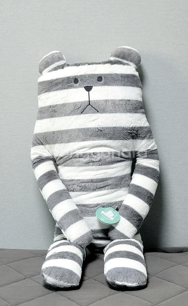 굿즈 및 여러인기 캐릭터 대 중 소 카카오 푸우 도라에몽 피카츄 기타 인형 쿠션 조명 신품 일괄판매--1