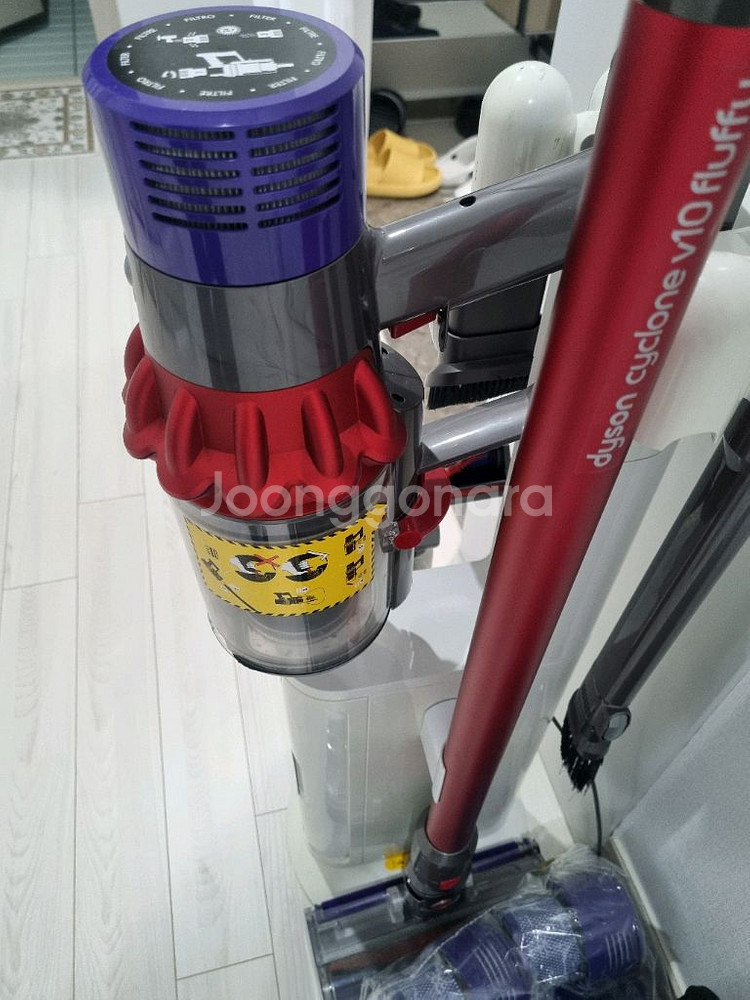 다이슨 V10 플러피 무선청소기--2