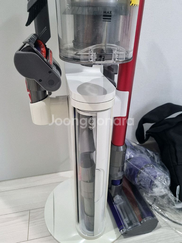 다이슨 V10 플러피 무선청소기--5