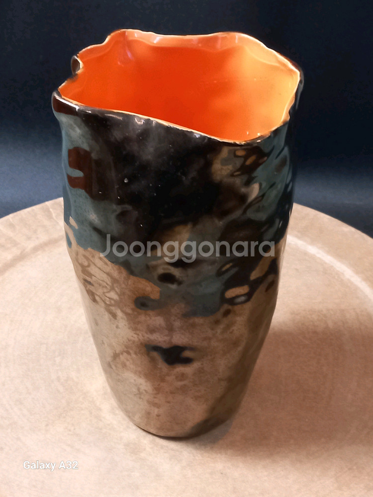 청동도지기 화병--0