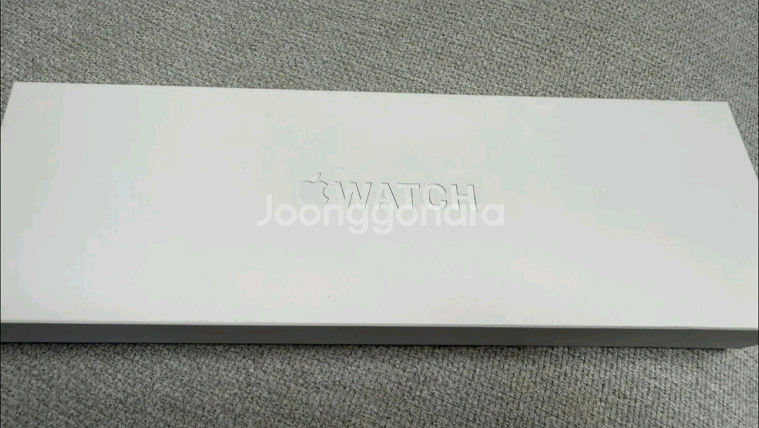 애플워치 10 실버 42mm 판매 합니다--2