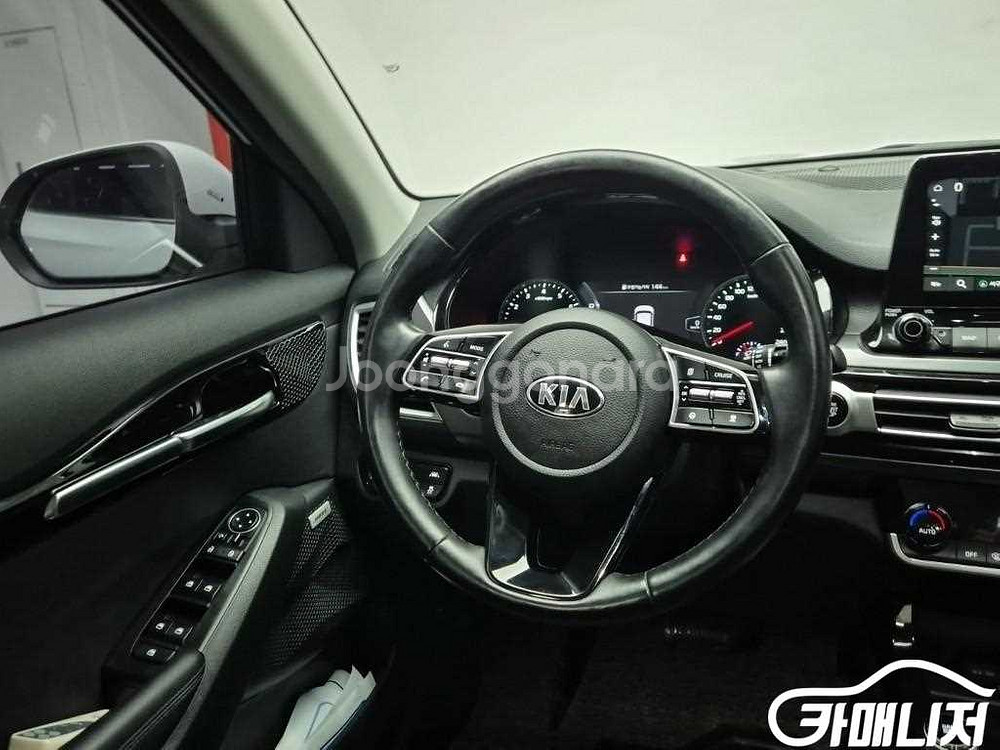 [기아]셀토스 가솔린 1.6 터보 4WD 노블레스 (5인승) #앱특가--8