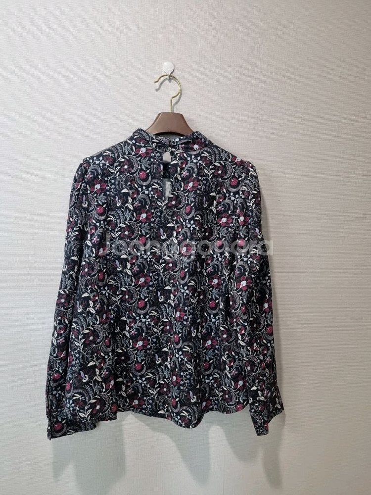 아떼 바네사브루노 플로럴 면 블라우스 38(55)--3