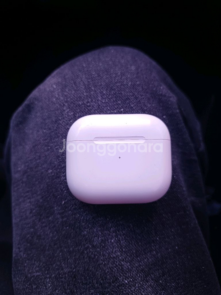 에어팟 3세대 본체--1