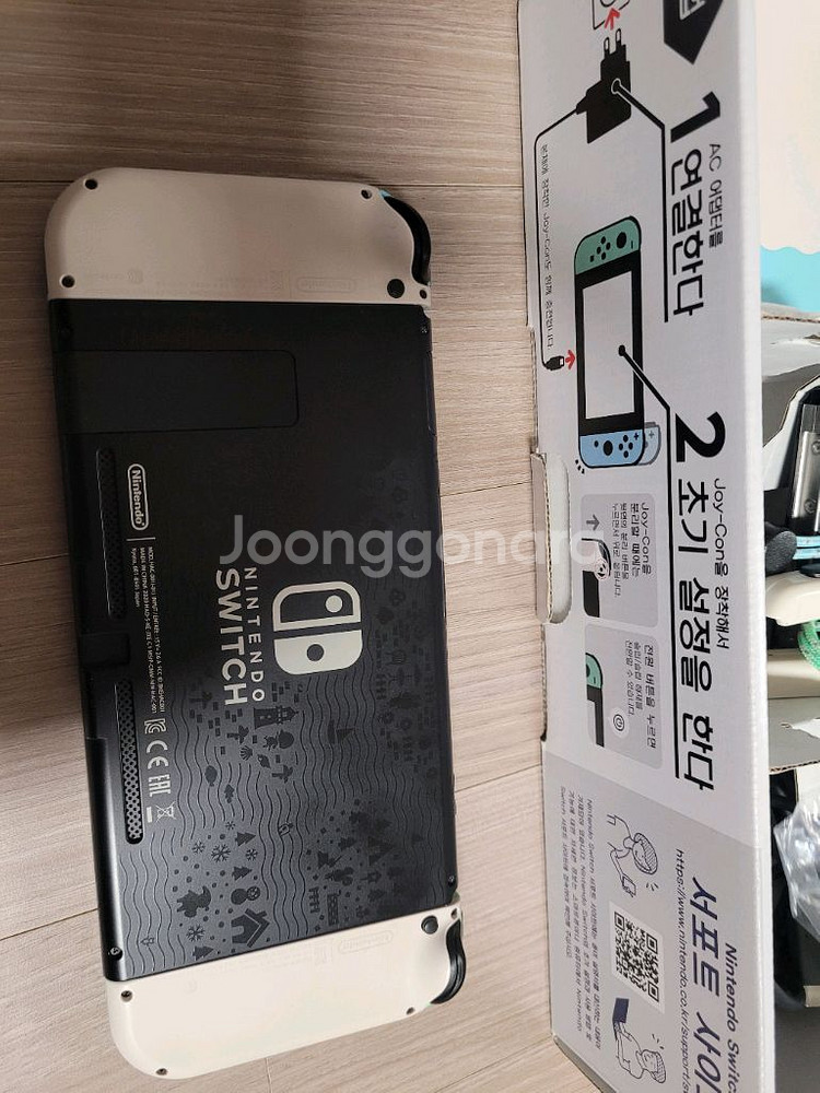 스위치 동물의숲 버전 배터리개선 박스풀셋 팔아요. 게임다수--8