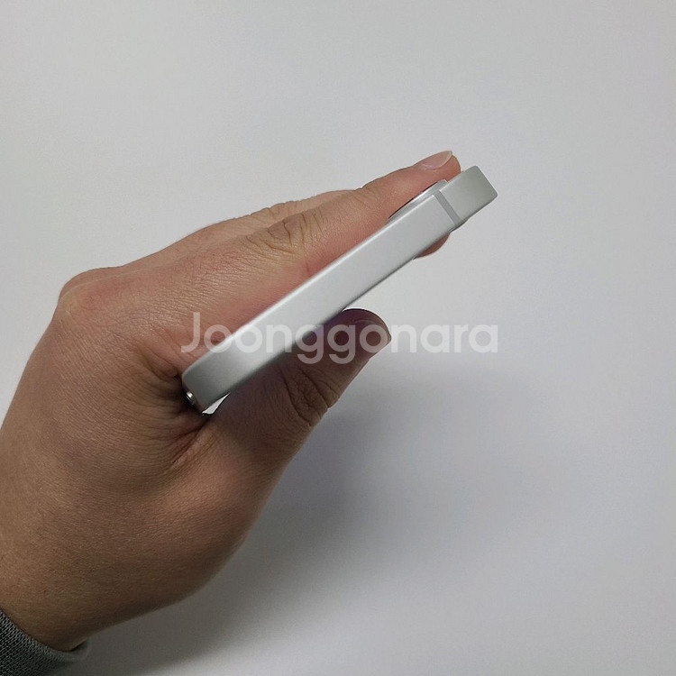 배터리 100% 자급제 아이폰 16e 512기가 화이트--4