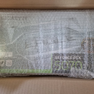 RTX 5070 기가바이트 EAGLE OC ICE SFF D7 12GB 그래픽카드 미개봉 새상품