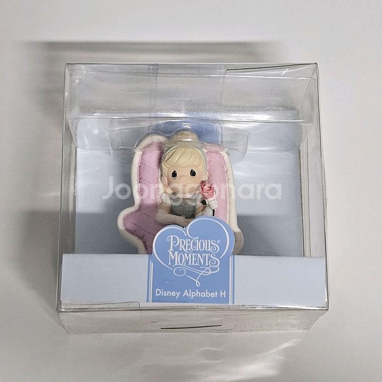 디즈니 신데렐라&백설공주 피규어--1