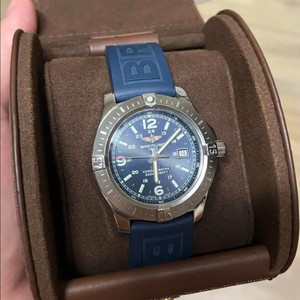 브라이틀링 콜트 쿼츠 청판 44mm