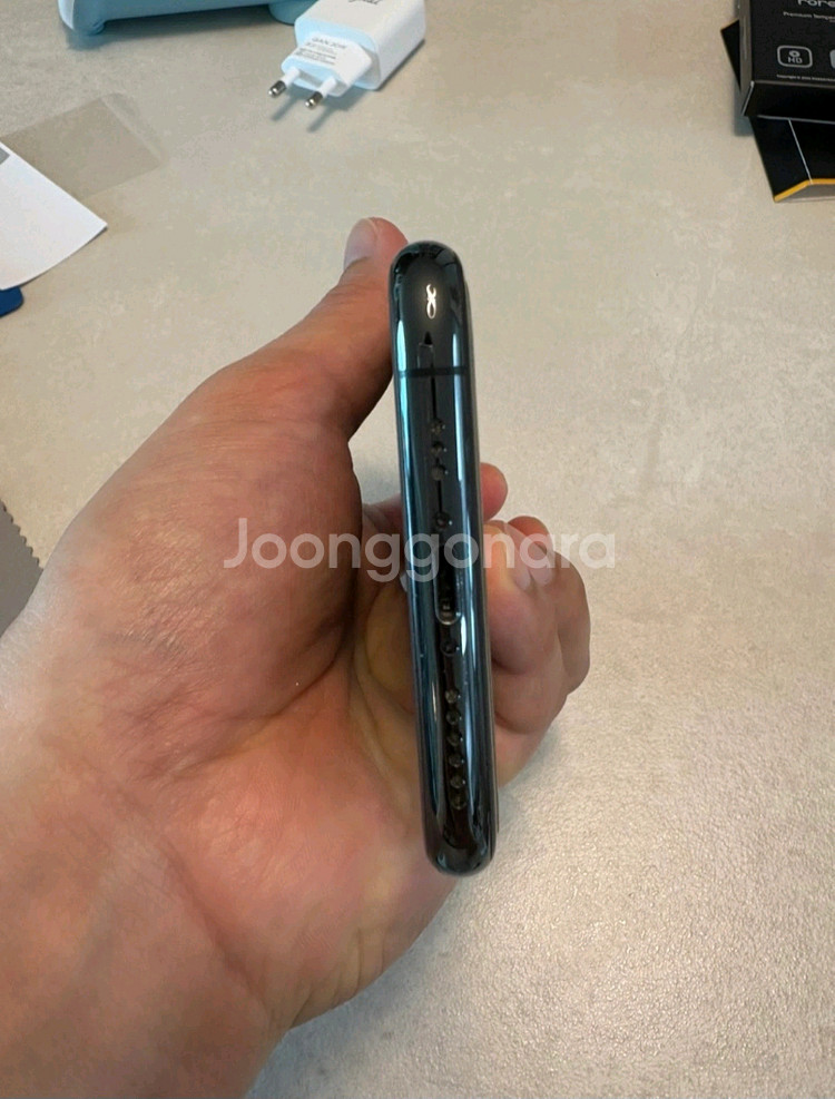 아이폰 11 Pro 판매합니다.--1