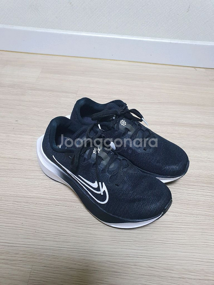 나이키 줌 플라이5 러닝화 240--1
