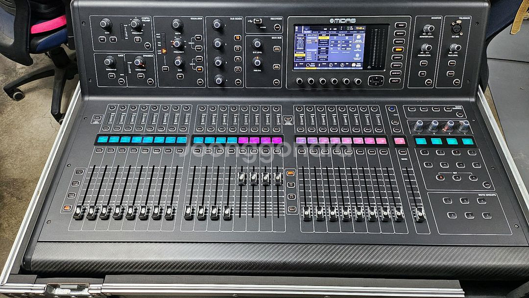 MIDAS M32+위나비케이스--0