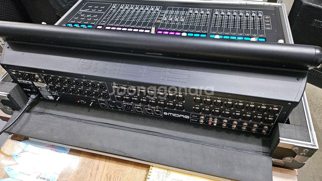 MIDAS M32+위나비케이스--1