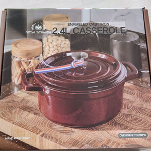 무쇠냄비 2.4L 새상품 주물