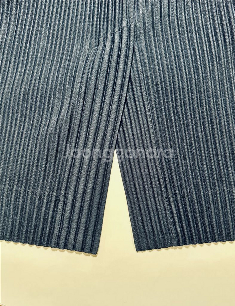 옴므플리세 이세이미야케 베이직 자켓 네이비 3사이즈 신품급--3