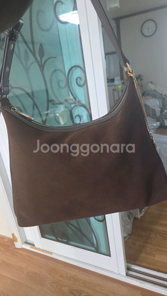 룩캐스트 수잔 스웨이드 호보백--9