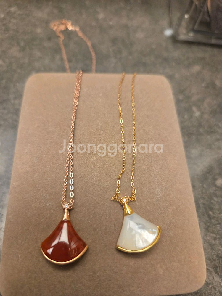 18k핑골레드부채팬던트=화이트팔림=있어요--0