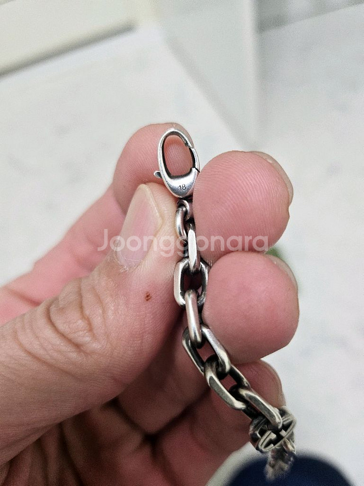 구찌 인터로킹 체인 팔찌18호 정품--1