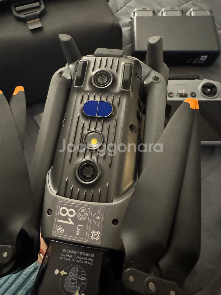 DJI AIR 3 에어3 드론 플라이모어 콤보--2