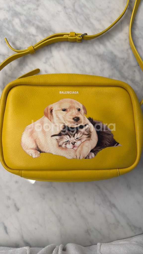 발렌시아가 강아지 캐릭터 크로스백--0