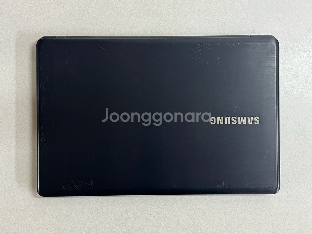 [ 배터리 거의 새거 ] 삼성 노트북 NT500R5W i5-7200U--3